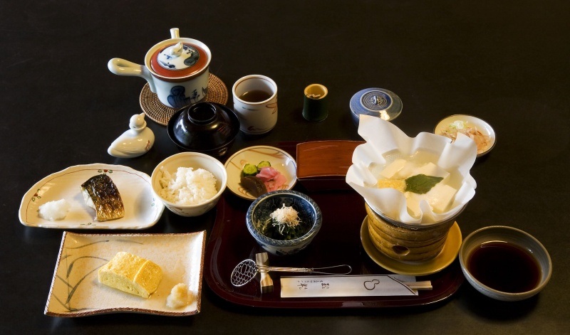 Файл:1920px-Breakfast at Tamahan Ryokan, Kyoto.jpg
