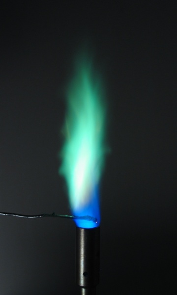 Файл:Flametest--Cu.swn.jpg