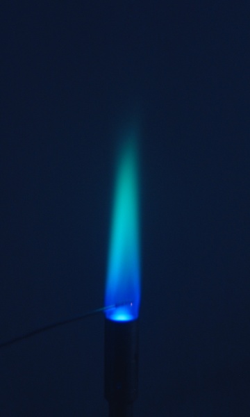 Файл:Flametest-Co-Cu.swn.jpg