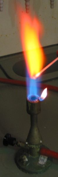Файл:FlametestSr.png